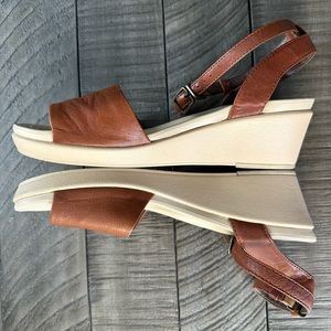 Crocs Leigh Ann Wedge Ankle Strap Sandals - Brown Leather - Women’s size 7